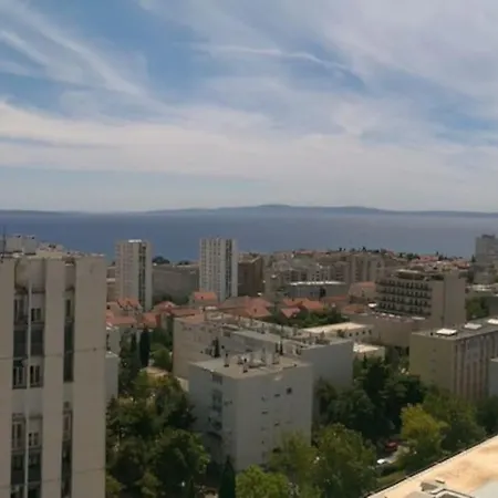 New 4star شقة سبليت